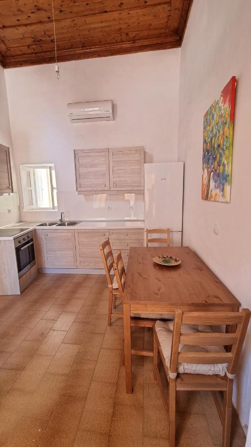 Apartament Kozas Art House, Simi Zewnętrze zdjęcie