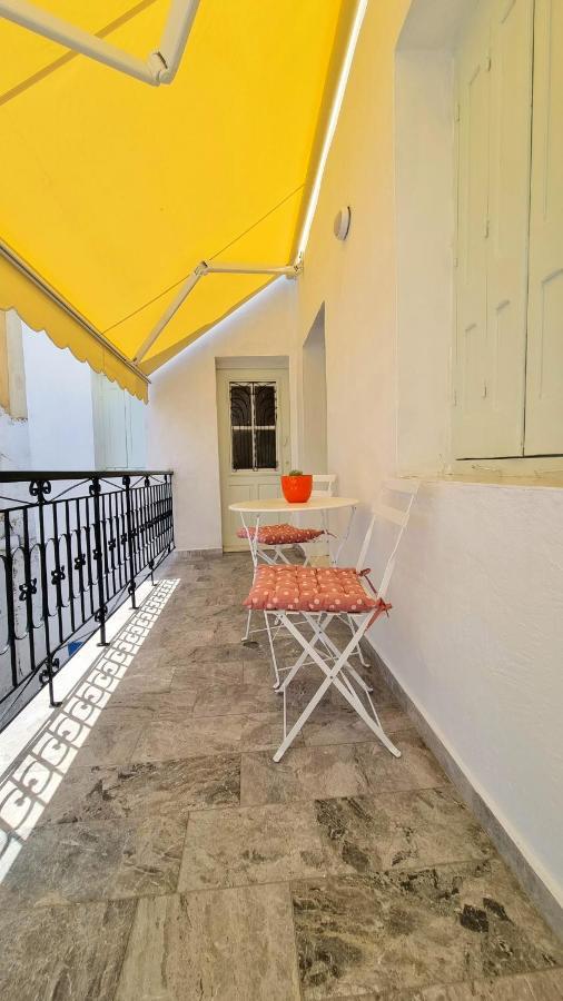 Apartament Kozas Art House, Simi Zewnętrze zdjęcie